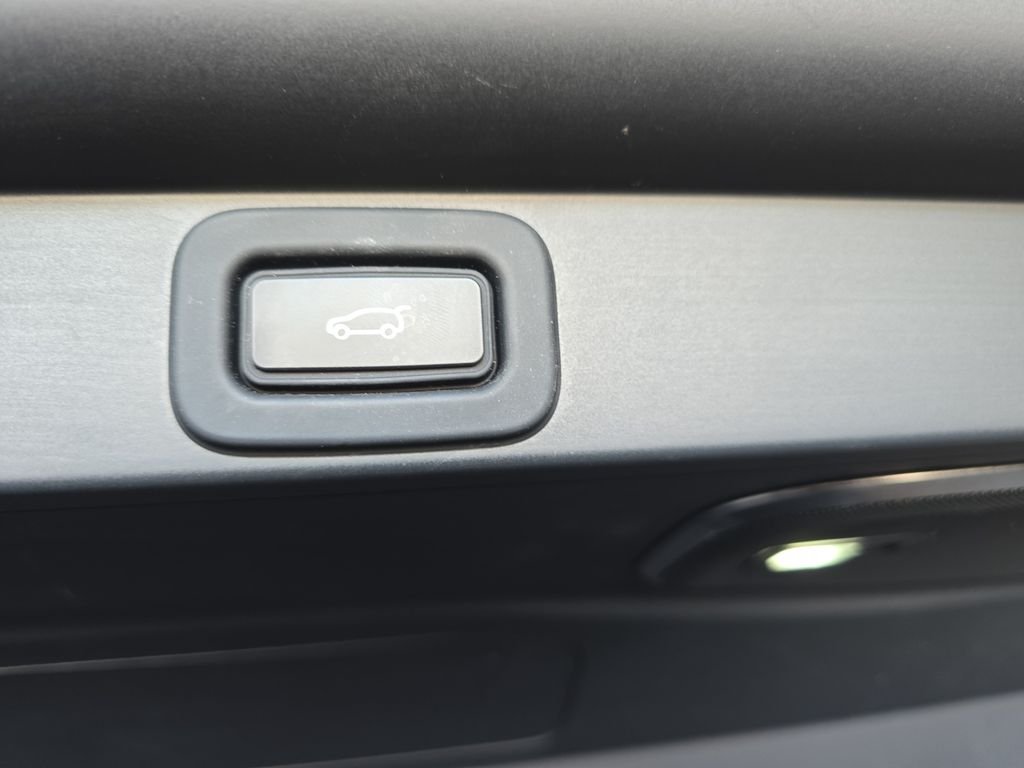 Certified Used 2023 Black Land Rover First Edition image 16