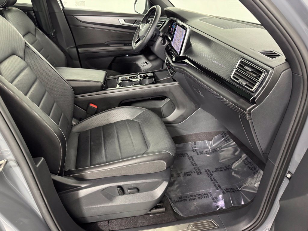 Used 2024 Pure Gray Volkswagen 2.0T SEL image 32