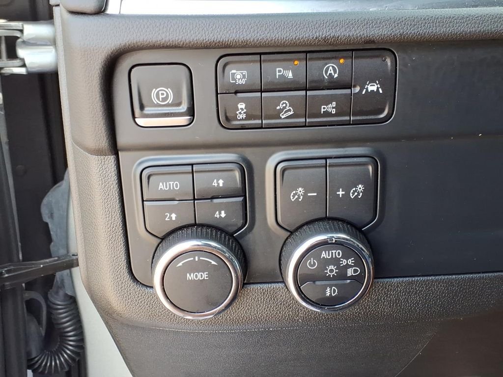 Used 2025 Sterling Gray Metallic Chevrolet Z71 image 19