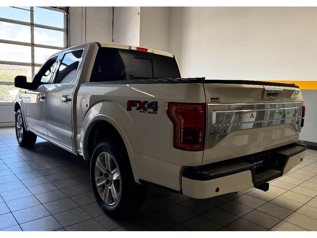 Used 2016 White Platinum Metallic Tri-Coat Ford Platinum image 4