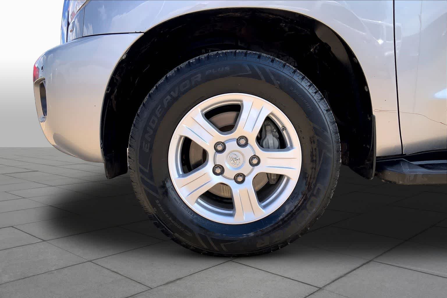 Used 2017 Silver Sky Metallic Toyota SR5 image 11