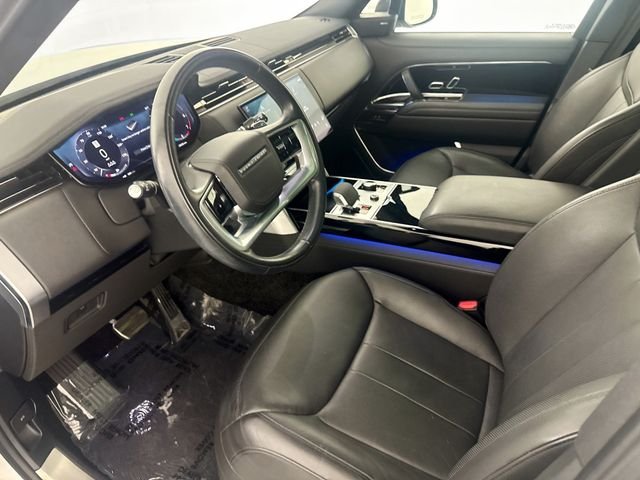 Used 2023 Silver Land Rover SE image 9