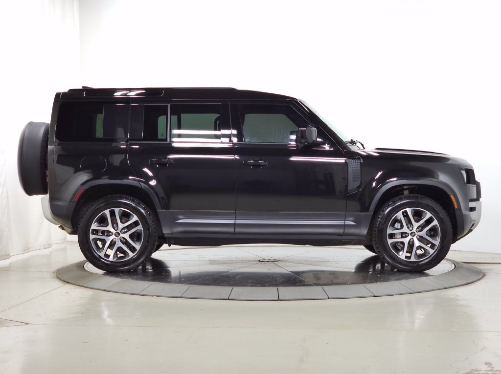 Certified Used 2025 Black Land Rover S image 7