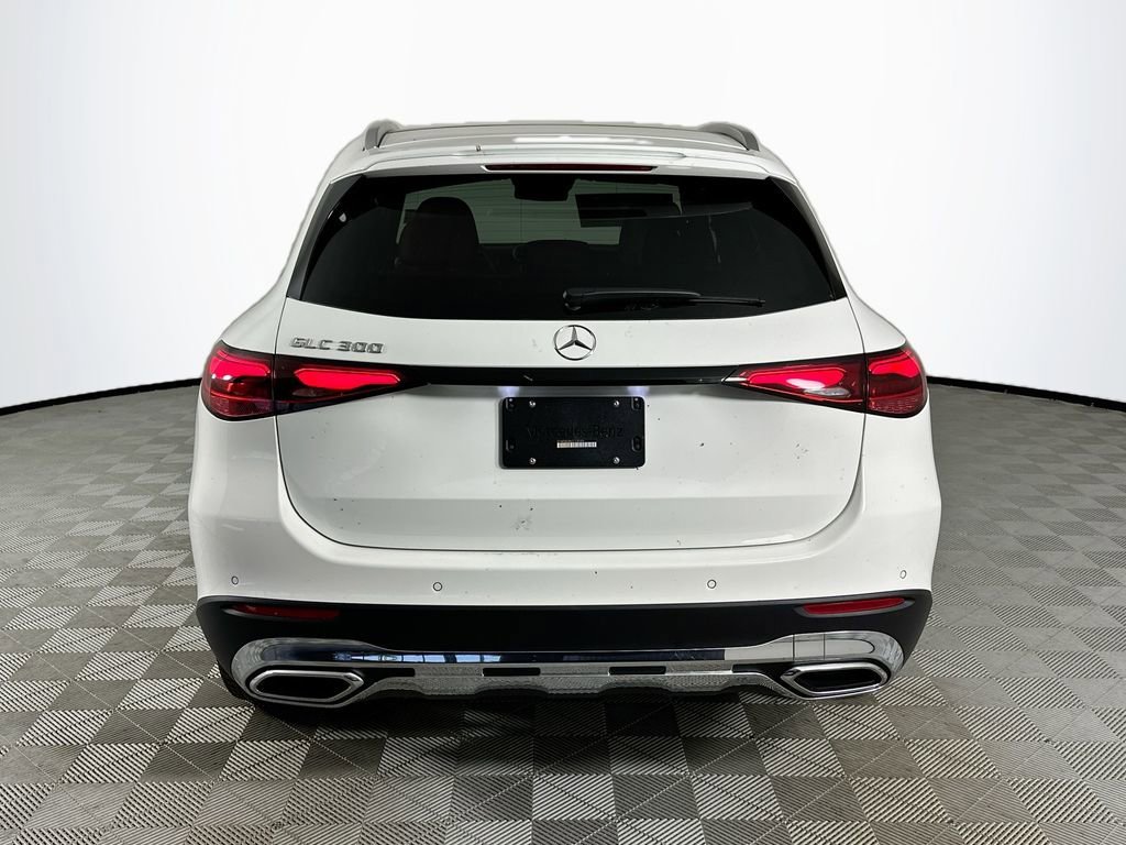 New 2026 Polar White Mercedes-Benz GLC 300 image 40