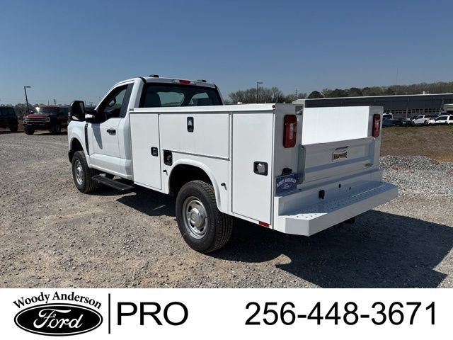 New 2026 Oxford White Ford XL image 3