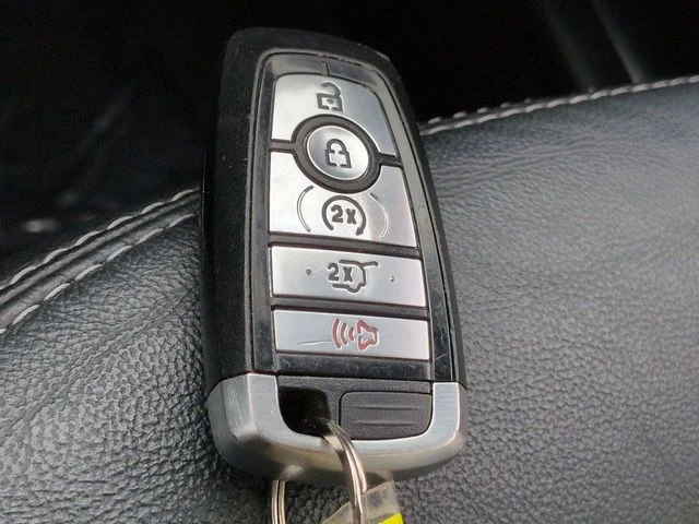 Used 2019 Black Ford Limited image 29