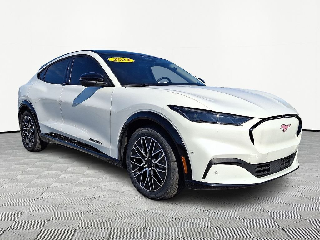 2024 Ford Mustang-Mach-e Premium's photo