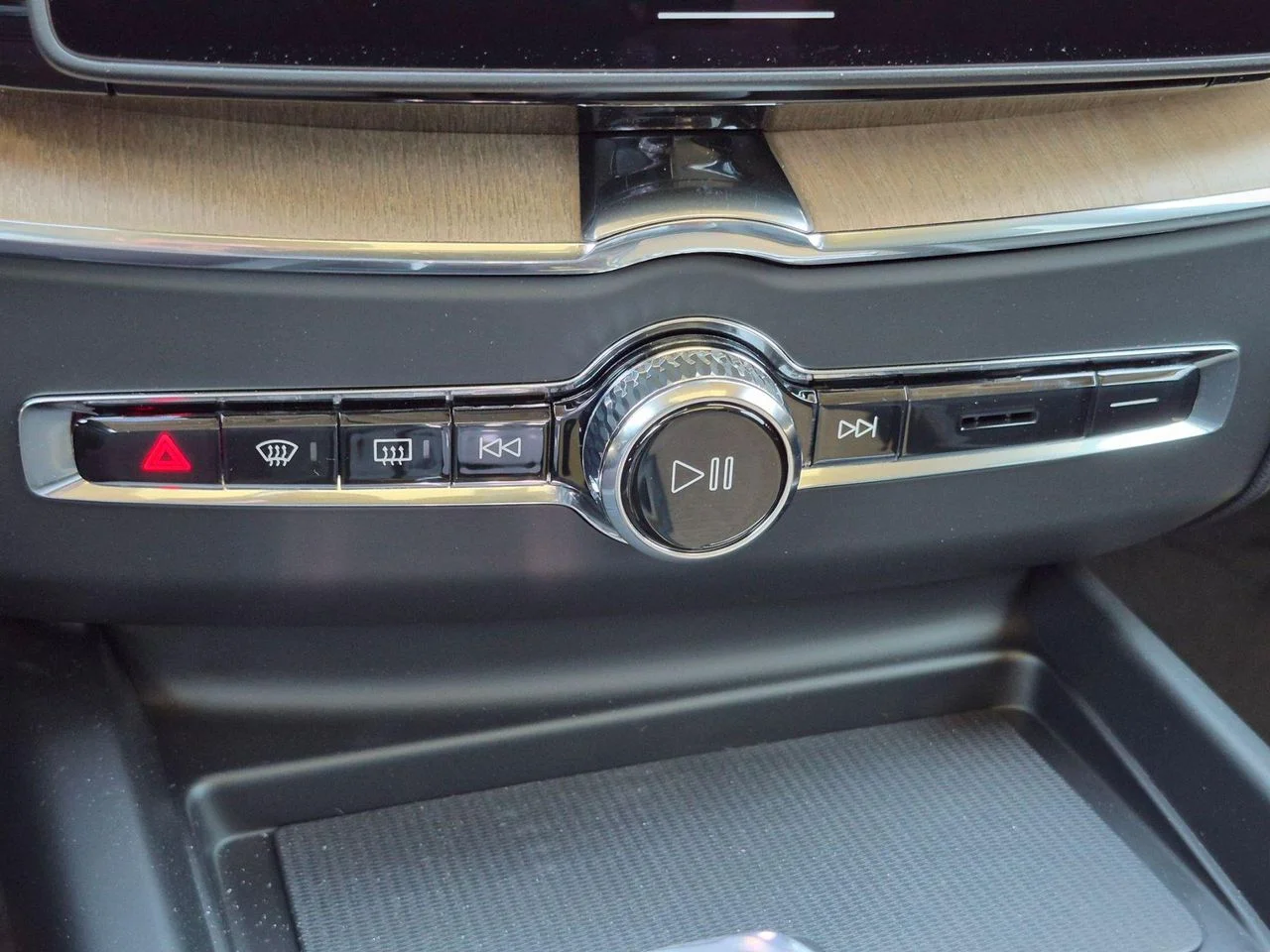 New 2026 Denim Blue Volvo Ultra image 9