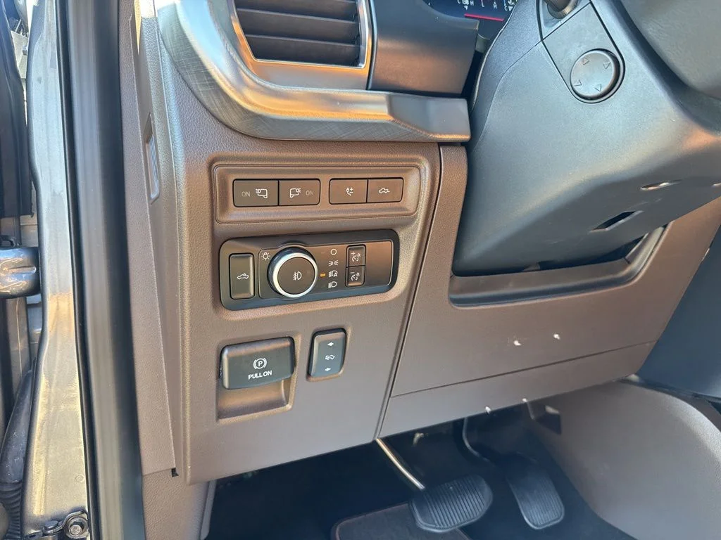 Certified Used 2024 Gray Metallic Ford King Ranch image 15