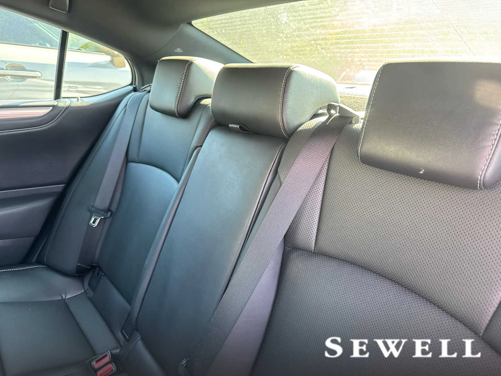 New 2026 Iridium Lexus PREMIUM image 20