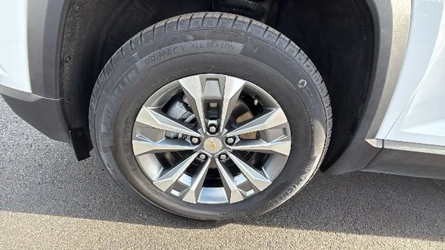 2025 Chevrolet Equinox LT - Photo 9