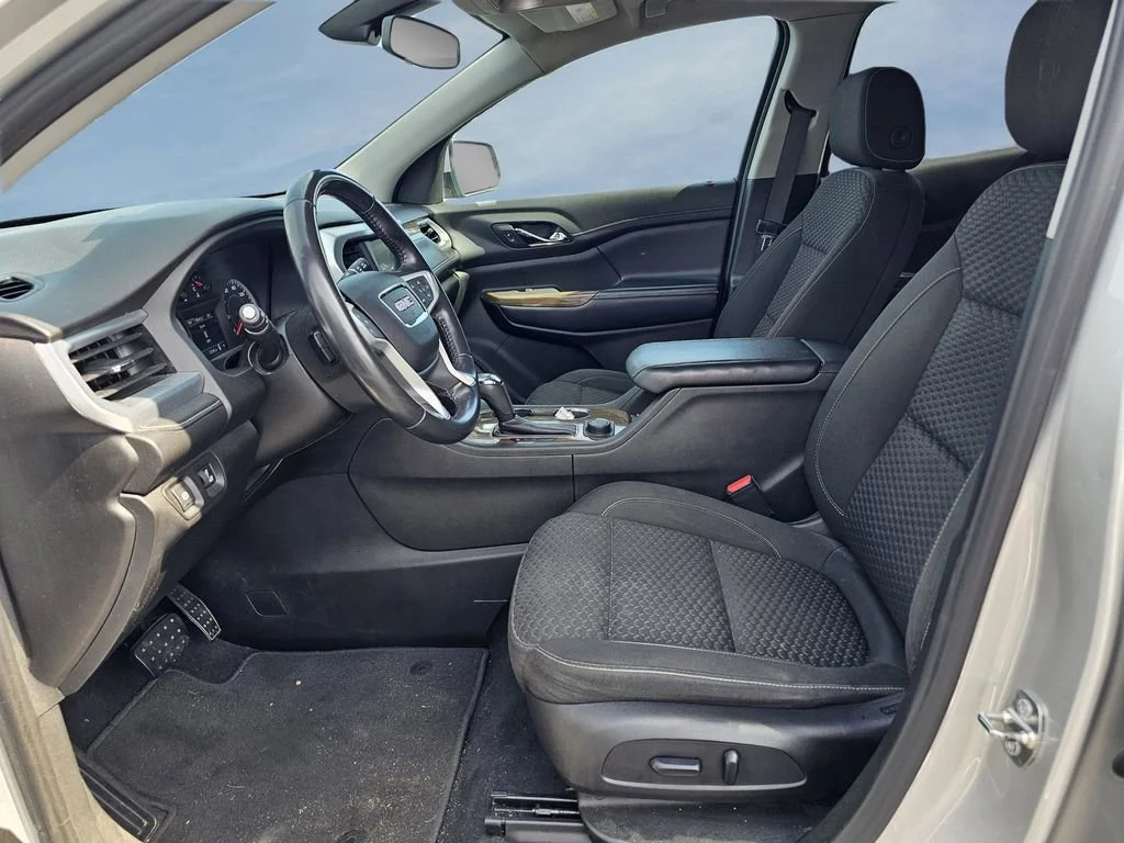 Used 2019 QUICKSILVER METALLIC GMC SLE image 17