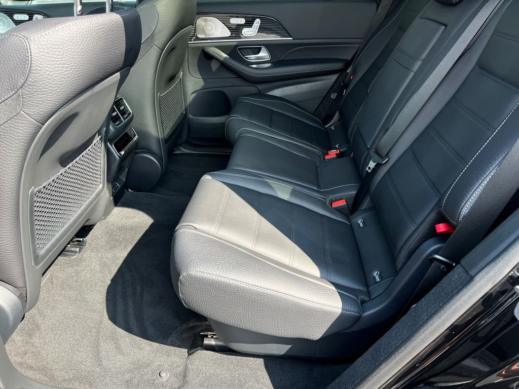 New 2026 Obsidian Black Metallic Mercedes-Benz GLS 450 image 25