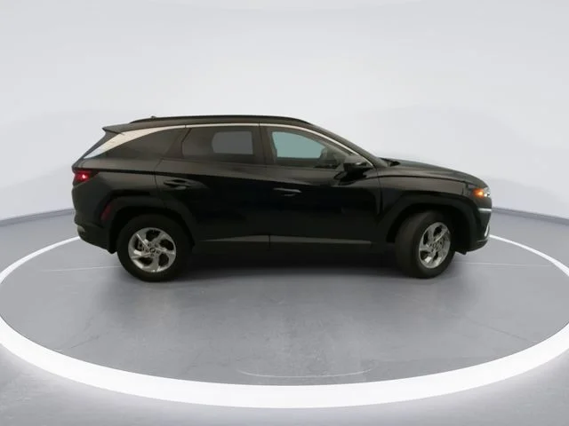 Used 2024 Black Hyundai SEL image 7