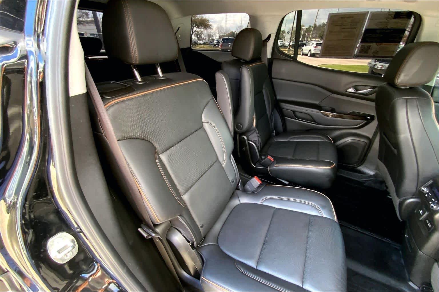 Used 2023 Ebony Twilight Metallic GMC AT4 image 29