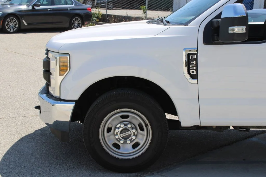 Used 2019 White Ford XL image 7