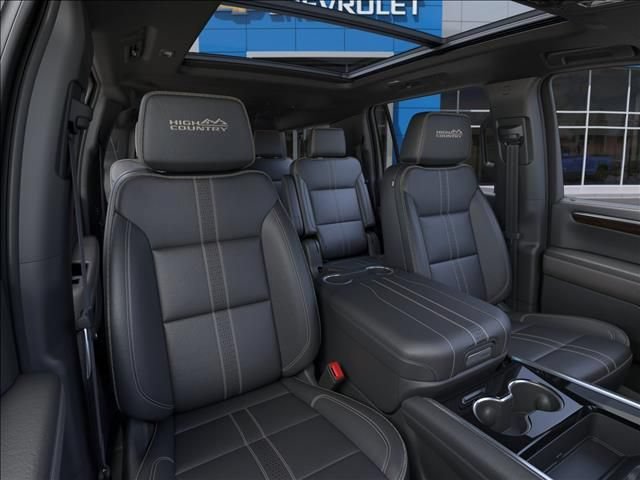 2026 Chevrolet Suburban High Country - Photo 16
