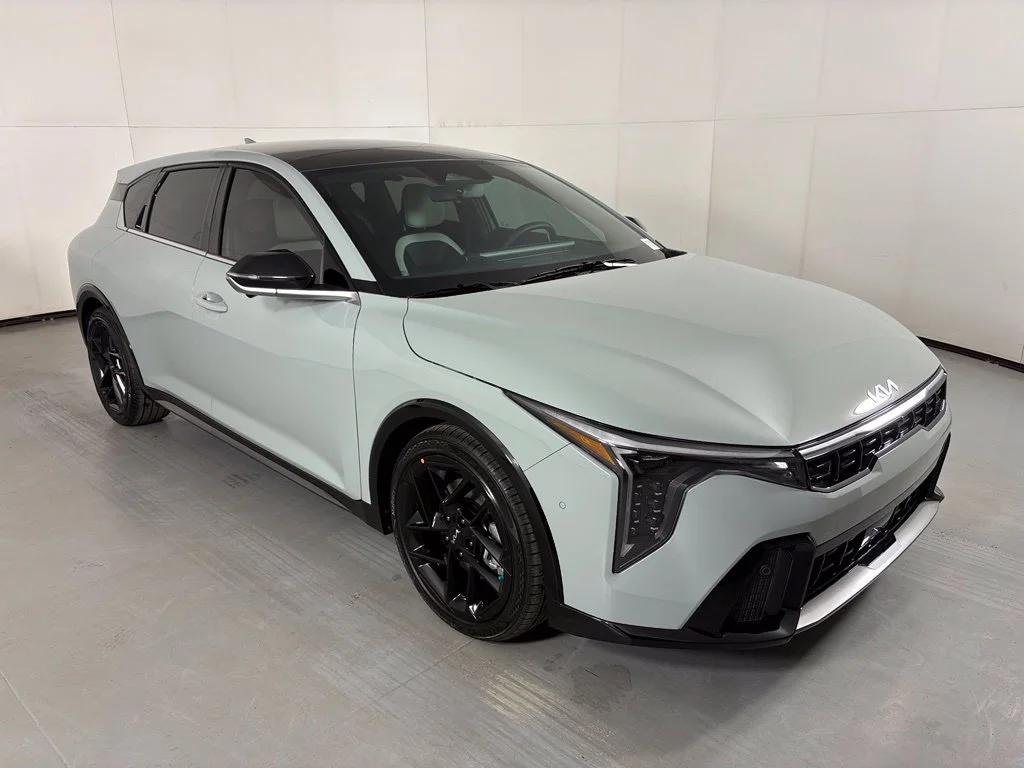 New 2026 Morning Haze Kia GT-Line Turbo image 2