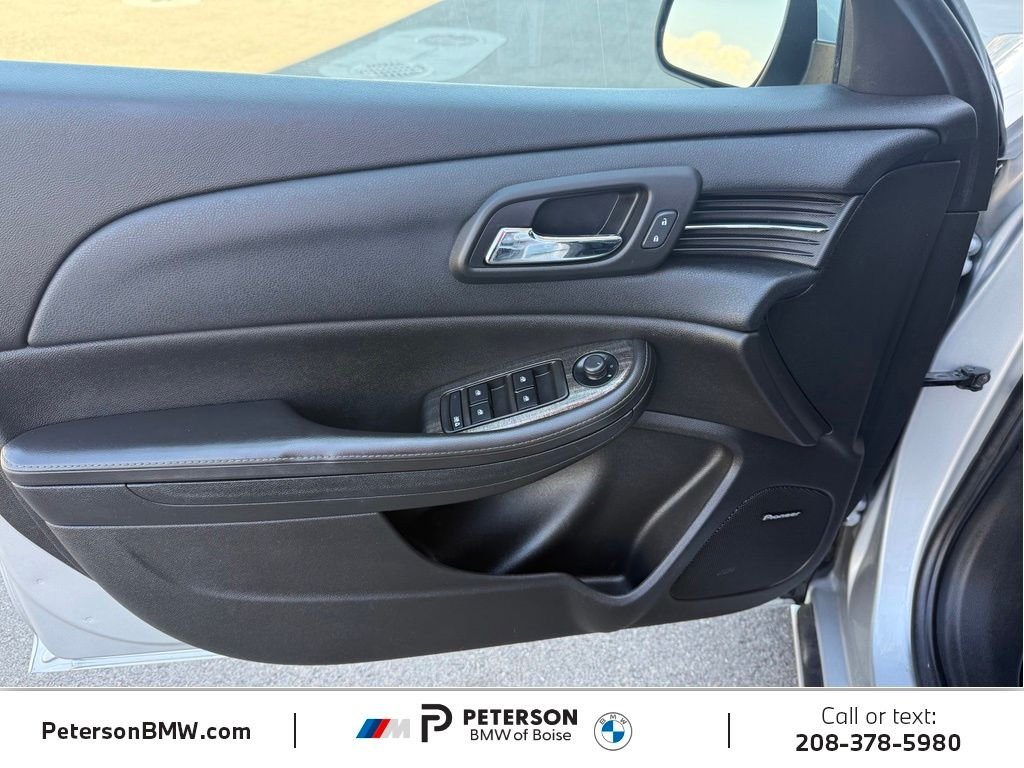 Used 2014 Silver Chevrolet LT image 12