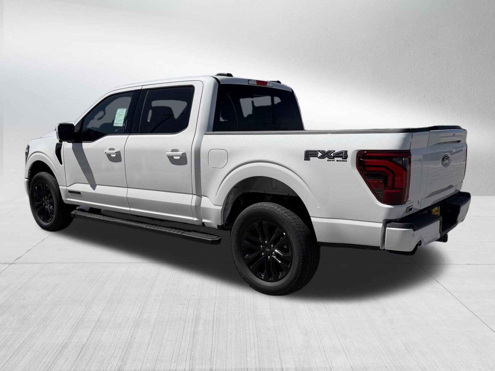 New 2026 Star White Metallic Tri-Coat Ford LARIAT image 3