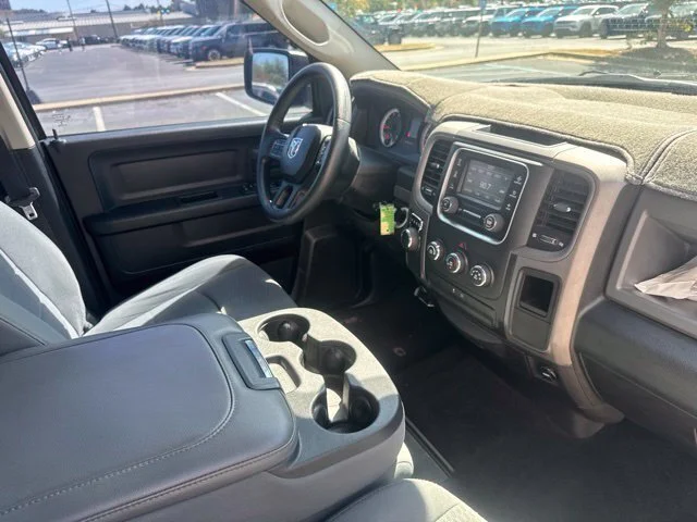 Used 2014 Blue Ram Express image 25