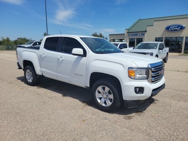 Used 2016 SUMMIT WHITE GMC 2WD SLE image 19