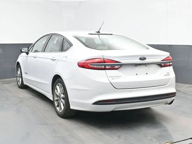 Used 2017 Oxford White Ford SE image 7