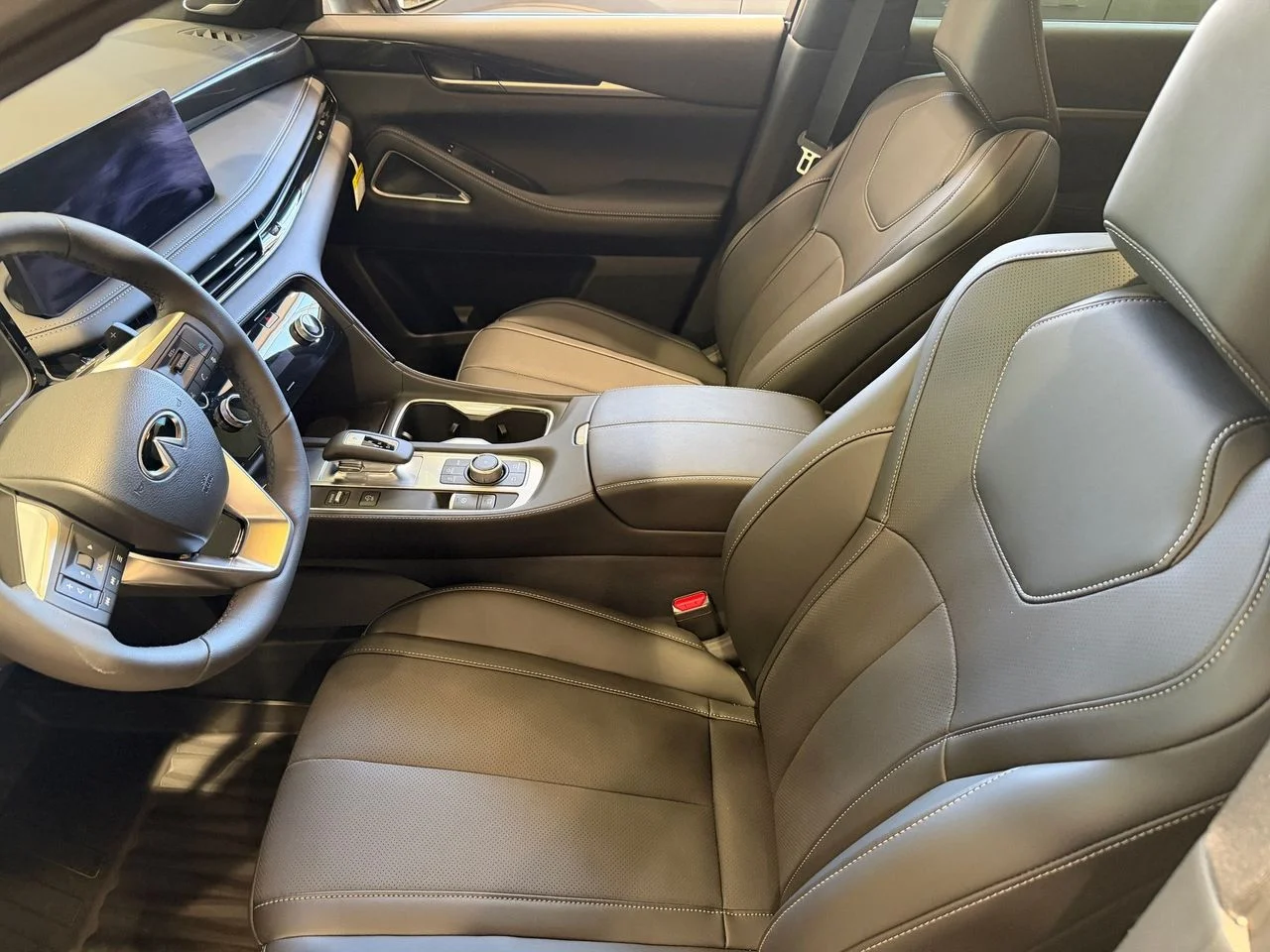 New 2027 HARBOR GRAY INFINITI Sport AWD image 14