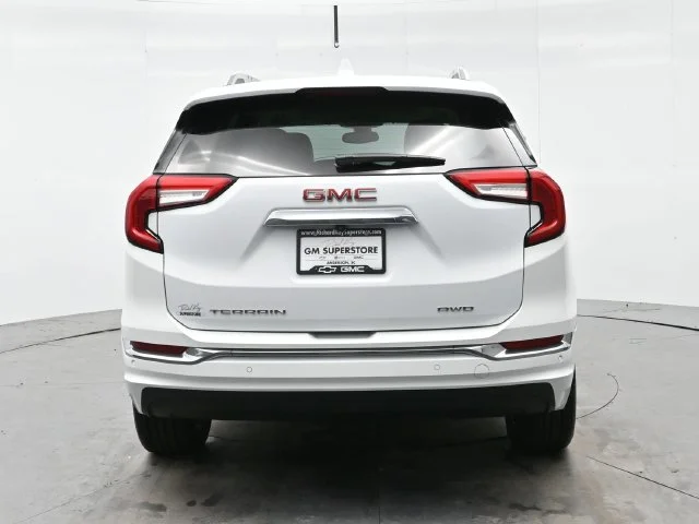 Used 2023 SUMMIT WHITE GMC Denali image 6