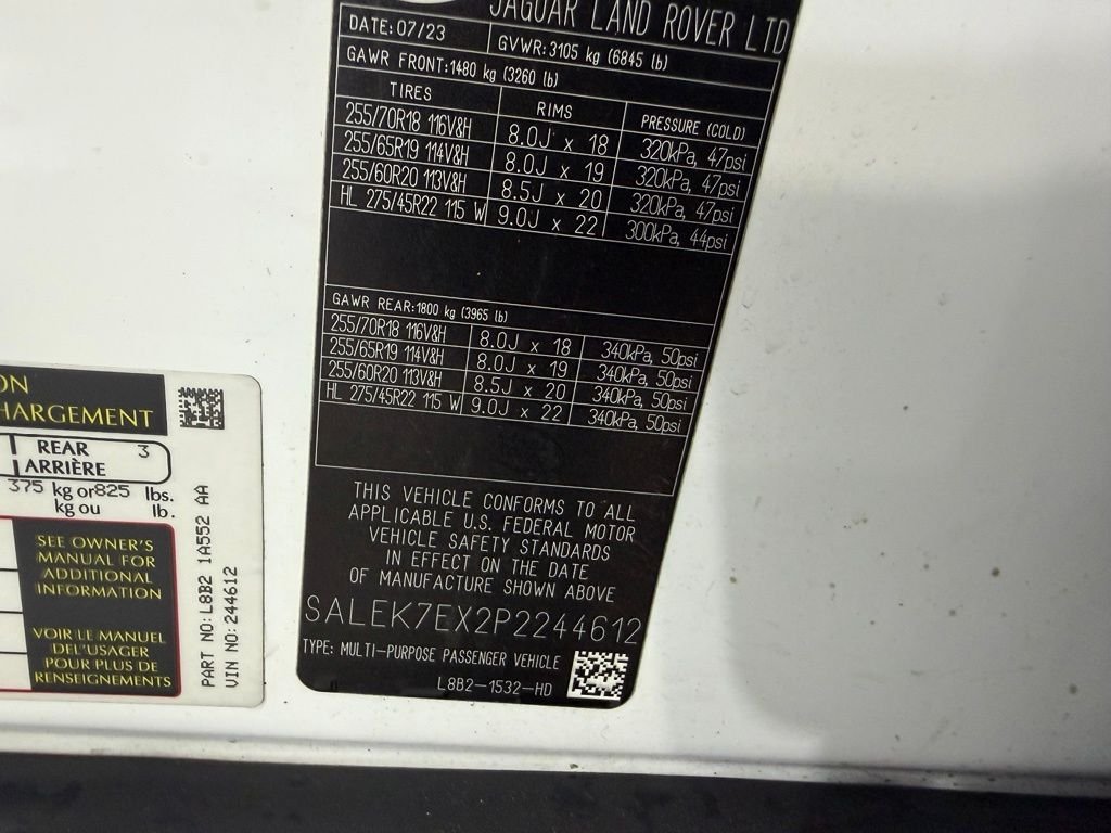 Used 2023 Fuji White Land Rover Standard image 21