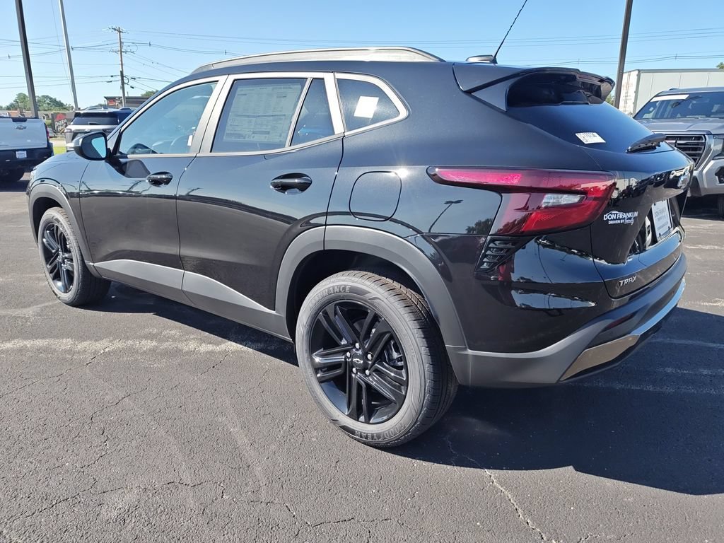 New 2026 Mosaic Black Metallic Chevrolet ACTIV image 3