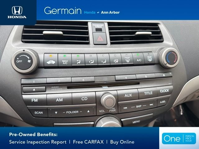 Used 2012 Alabaster Silver Metallic Honda LX image 26