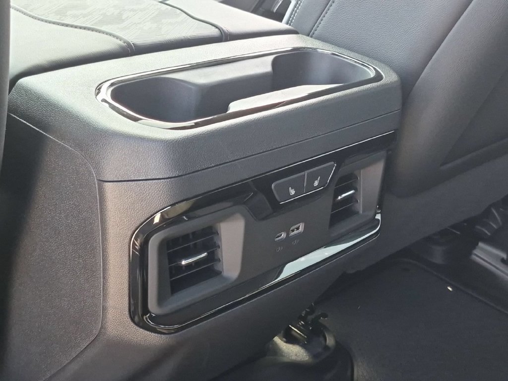 2026 GMC Sierra 1500 AT4X - Photo 21