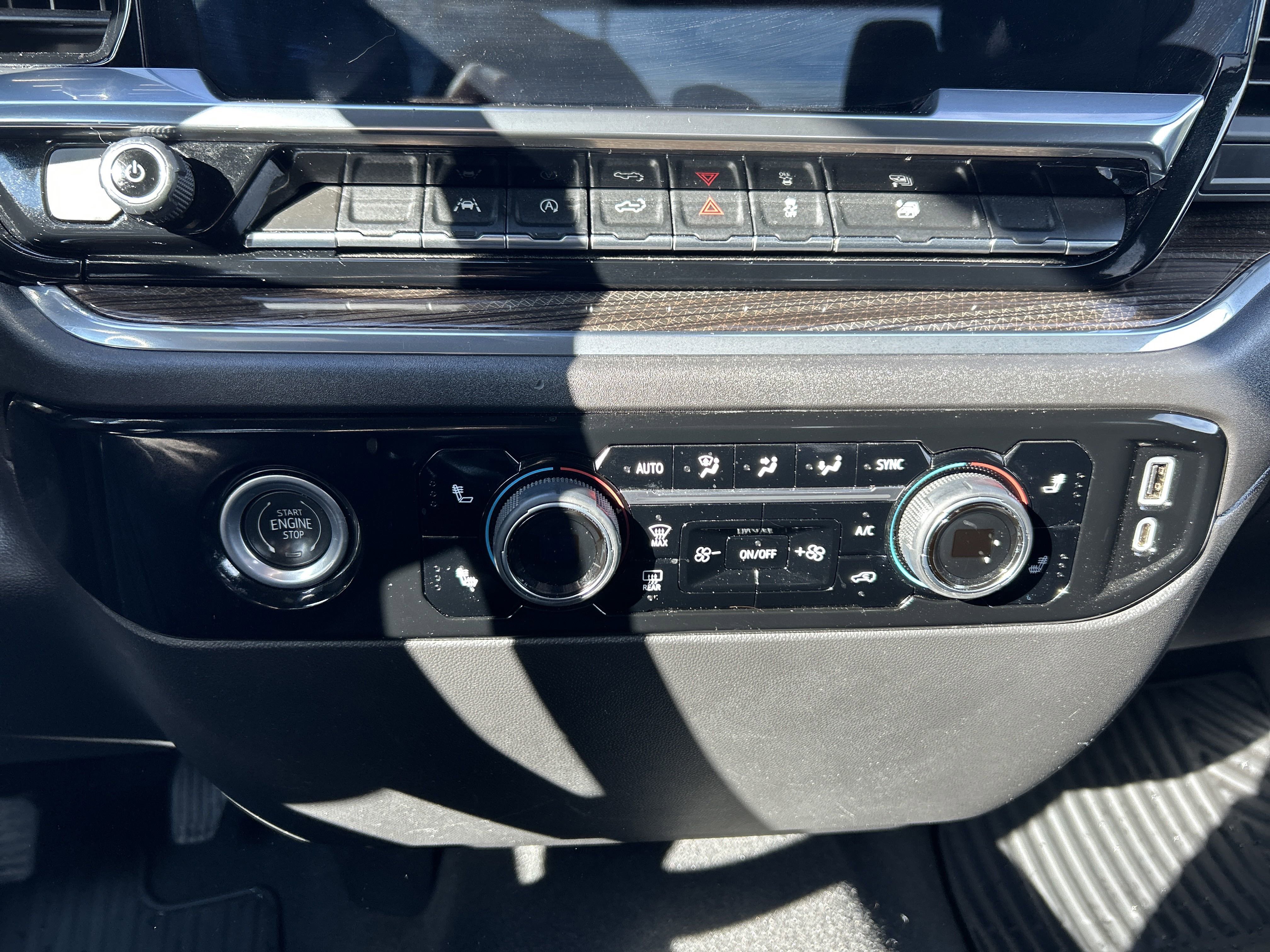 2023 Chevrolet Silverado 1500 LT - Photo 12
