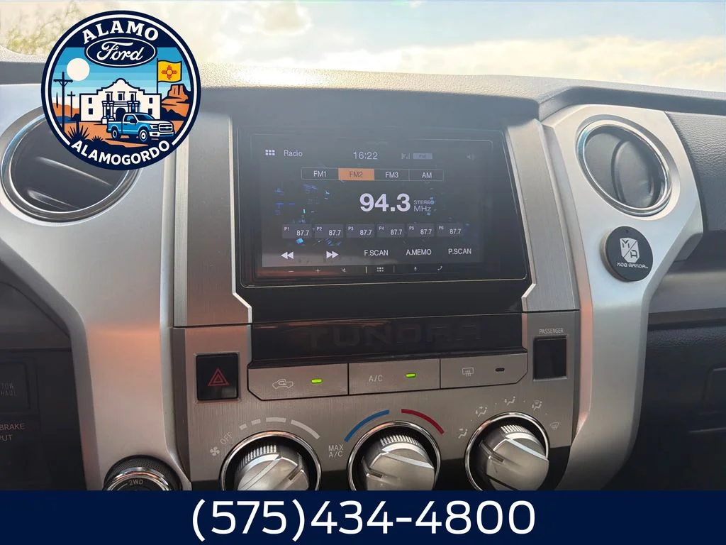 Used 2016 Silver Sky Metallic Toyota SR5 image 18