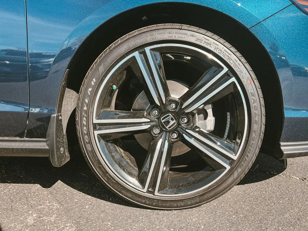 New 2026 Canyon River Blue Metallic Honda SE image 9