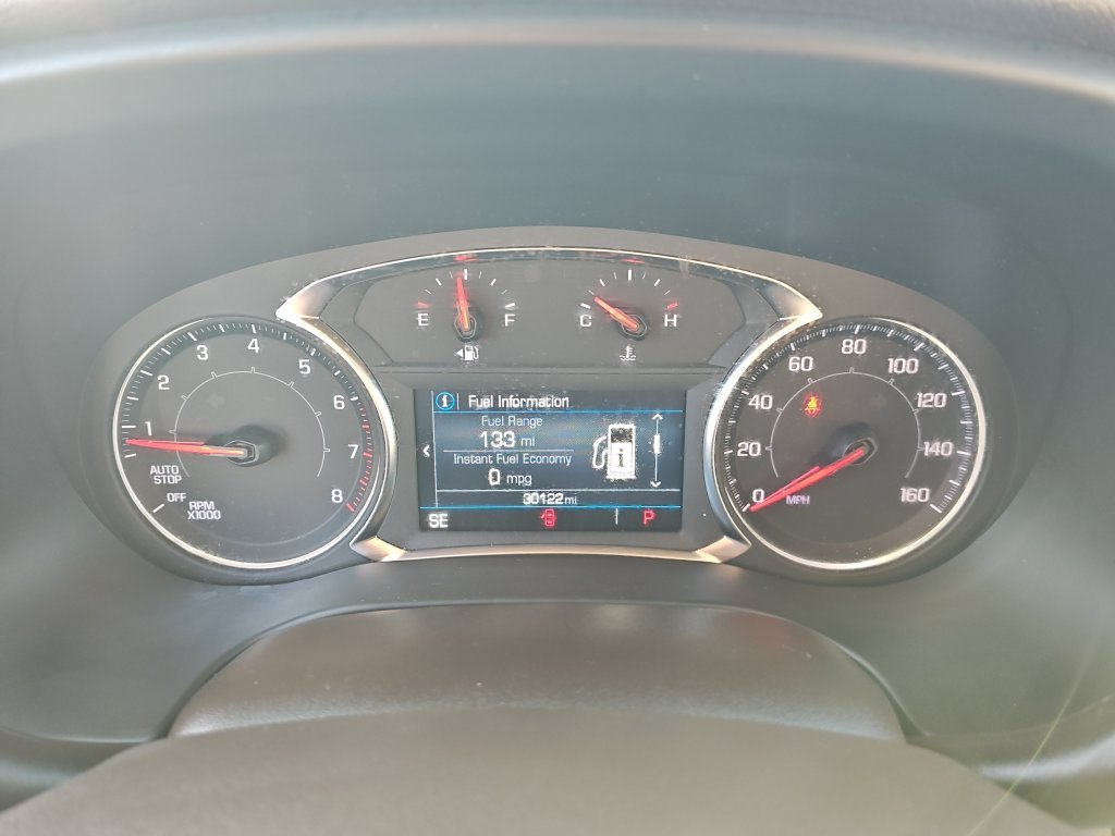 Used 2023 White GMC SLE image 18
