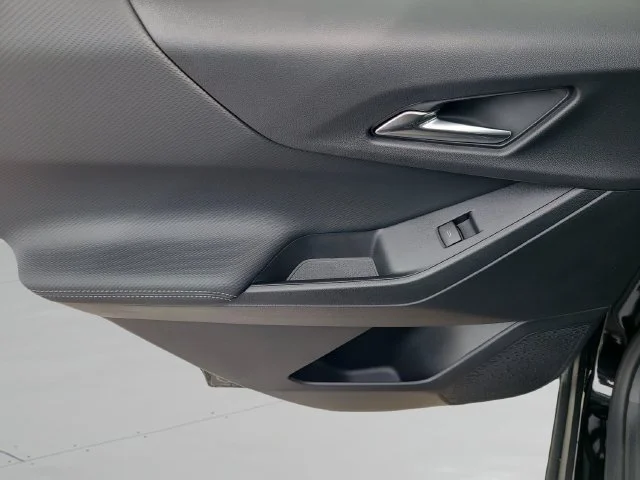 New 2027 Mosaic Black Metallic Chevrolet LT image 17