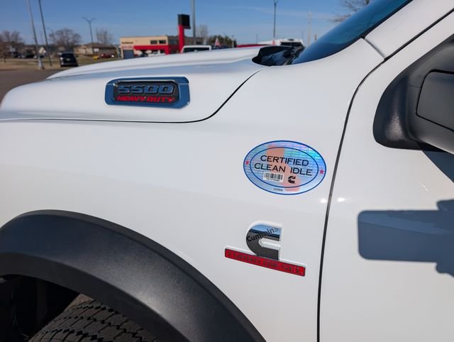 New 2026 Bright White Clearcoat RAM Tradesman image 12