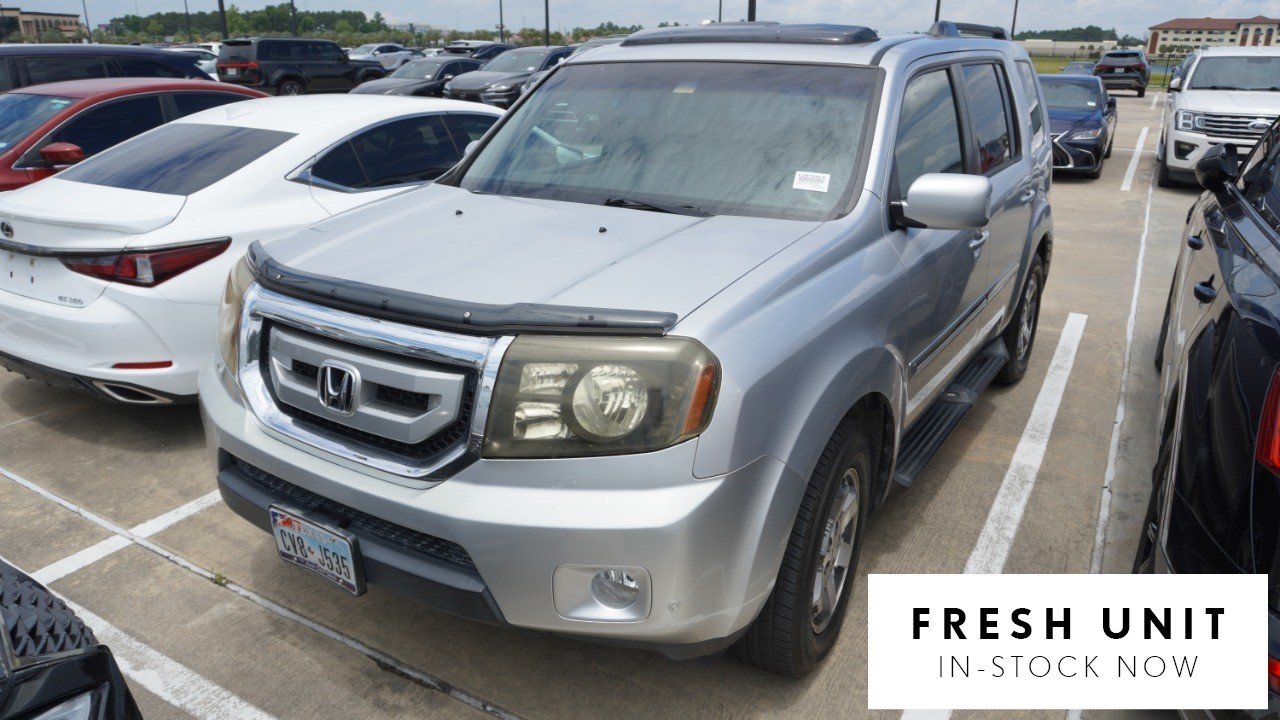 2010 Honda Pilot Touring w/ NAVI and RES's photo