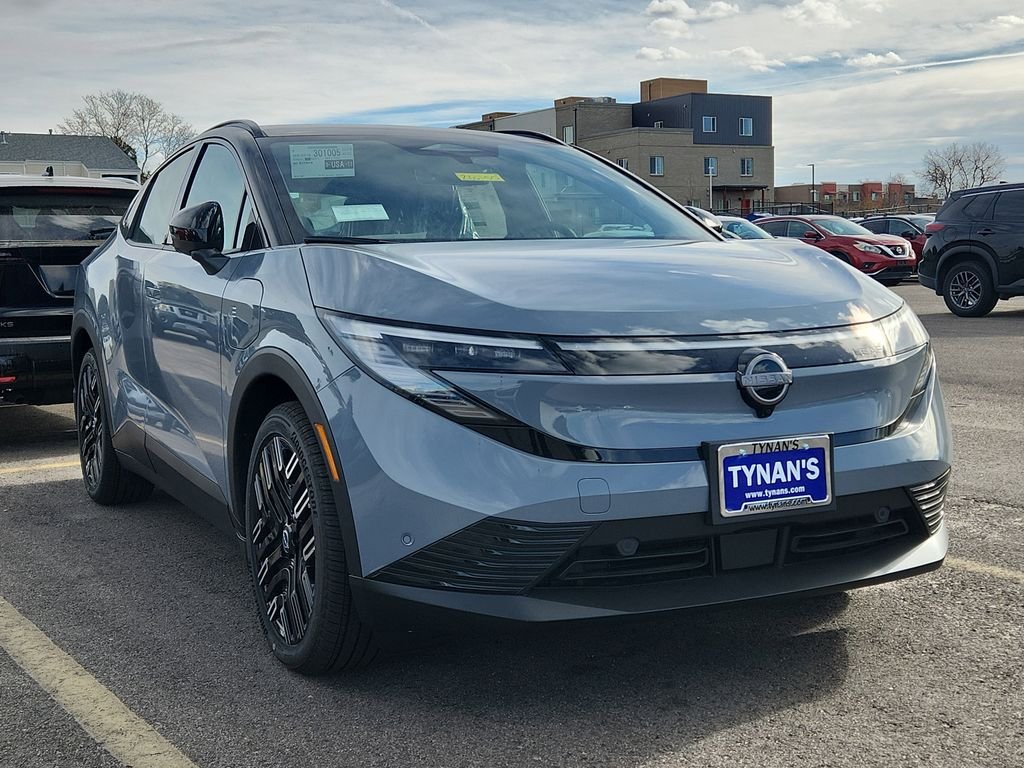 2026 Nissan Leaf Platinum+'s photo