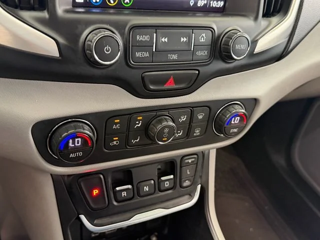 Used 2018 Black GMC SLE image 21