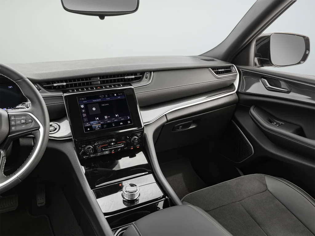 Used 2022 Gray Jeep Limited image 54