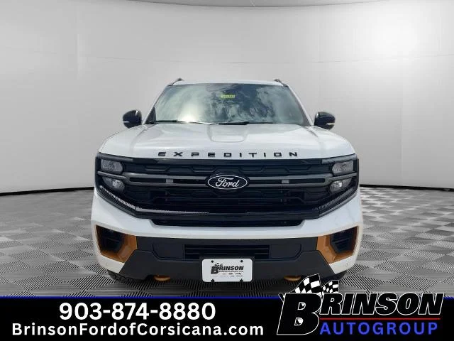 New 2027 Star White Metallic Tri-Coat Ford Tremor® image 24