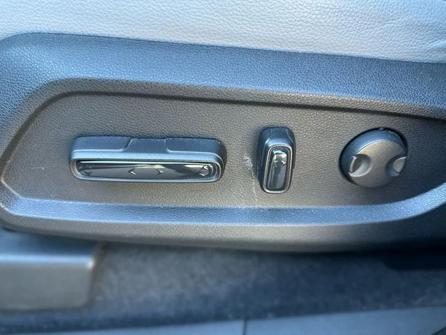 Used 2025 Silver Honda Touring image 13