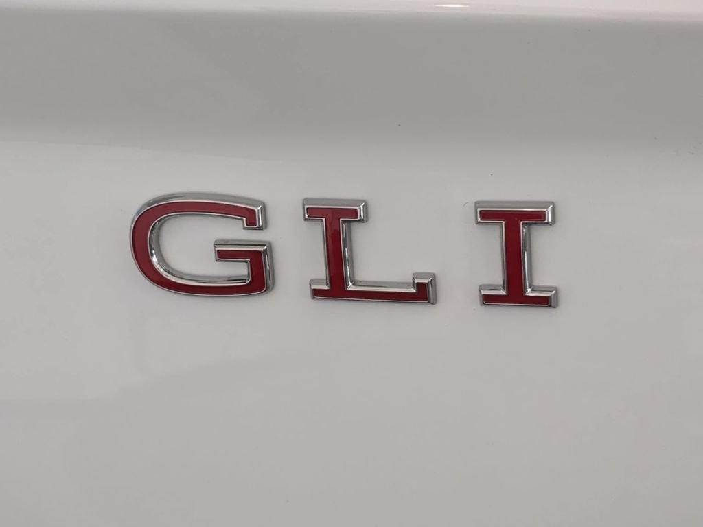 New 2026  Volkswagen 2.0T Autobahn image 8
