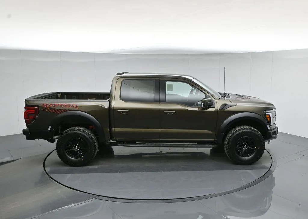 New 2026 Shelter Green Ford Raptor image 41