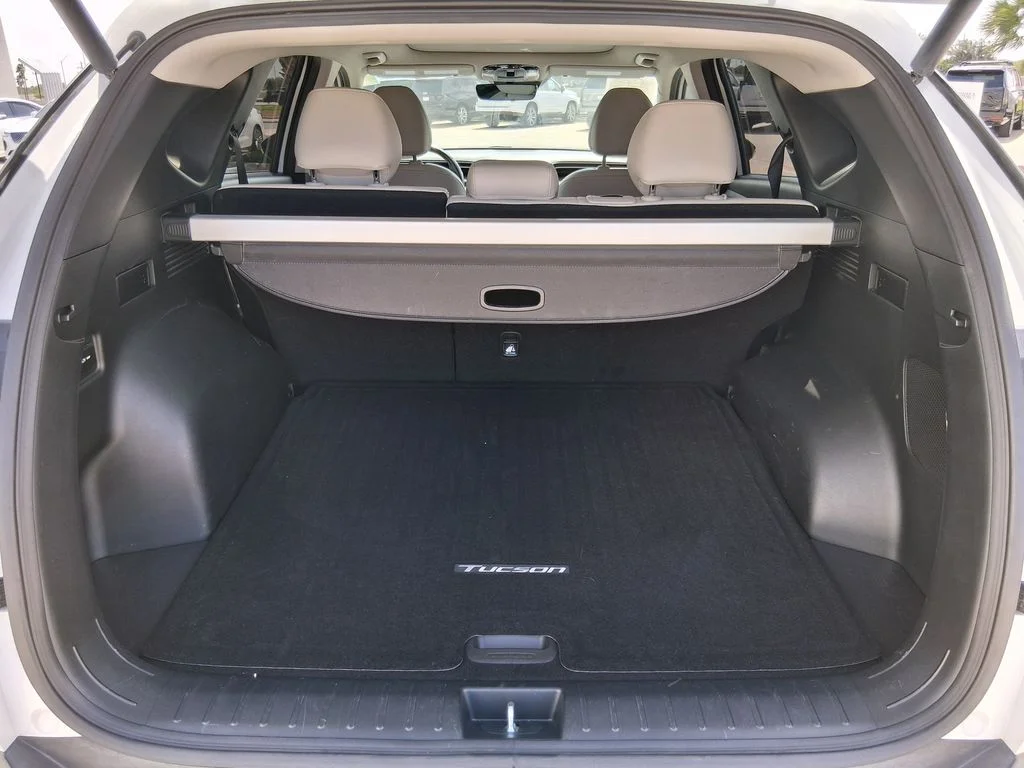 Used 2022 Gray Hyundai Limited image 6
