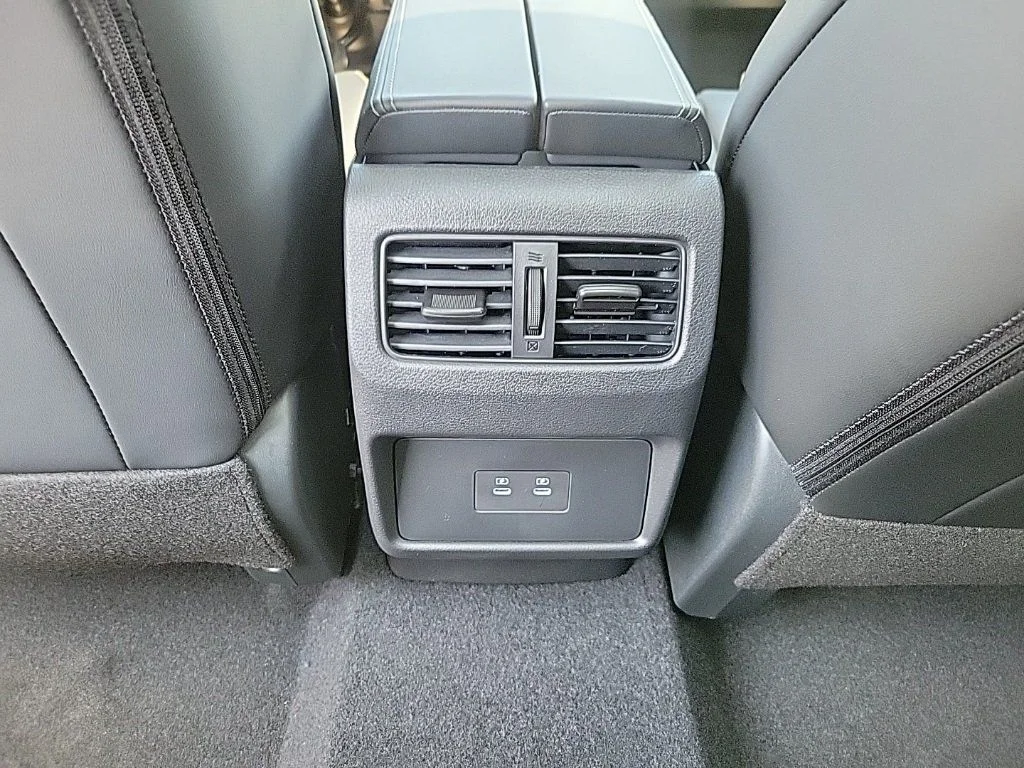 2026 Nissan Rogue SV - Photo 20