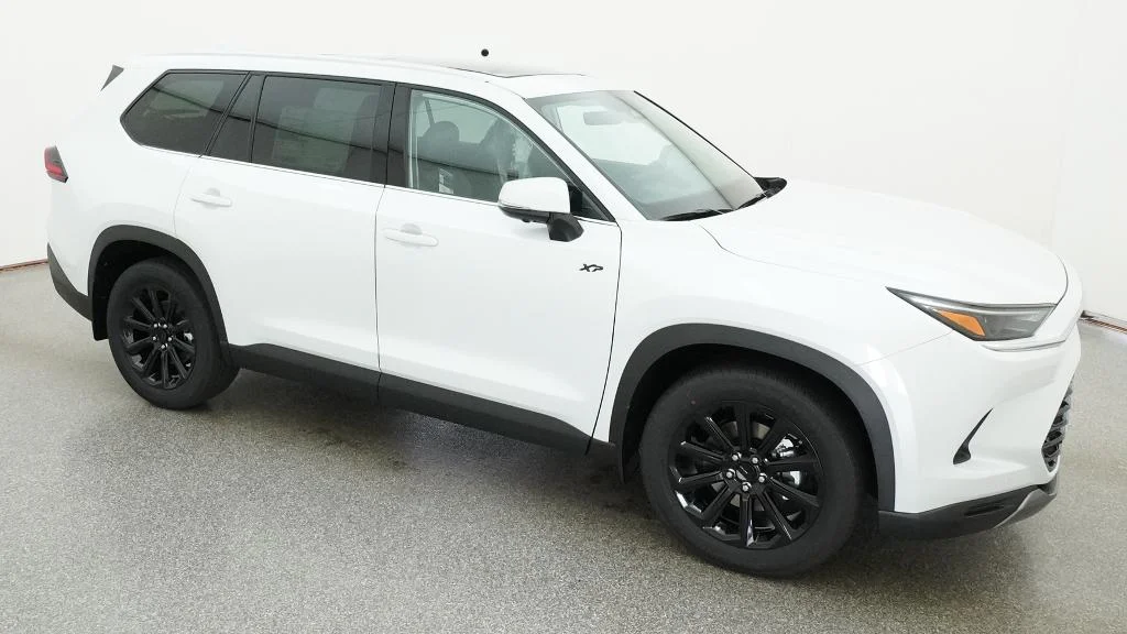 New 2026 Wind Chill Pearl Toyota Limited image 12